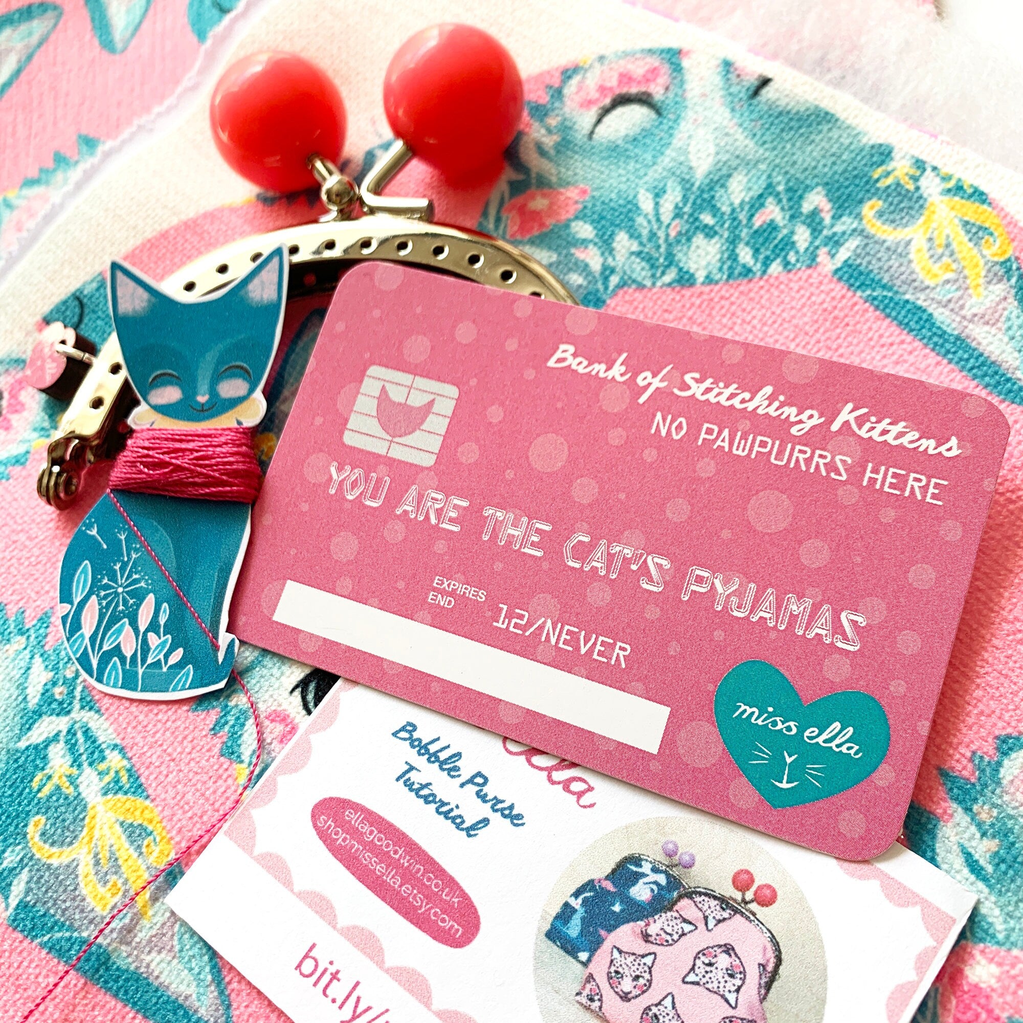 DIY KIT - Pink Foral Cat Bobble Purse